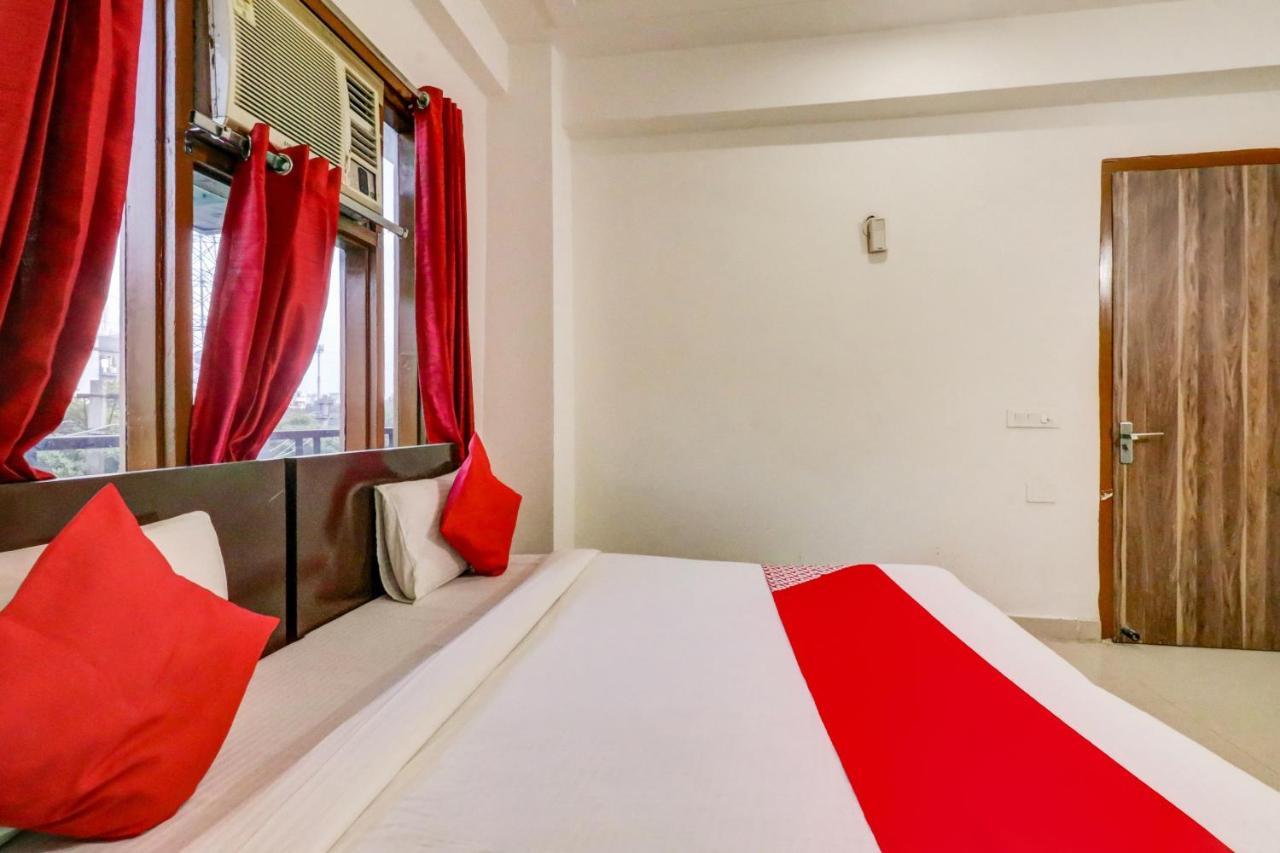 Готель Oyo 71597 The Shivaay Residency Ґурґаон Екстер'єр фото